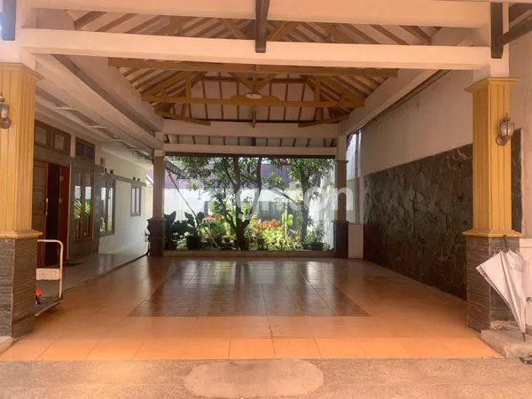 image RUMAH ASRI LUAS SEKELIMUS UTARA BATUNUNGGAL BANDUNG (6)