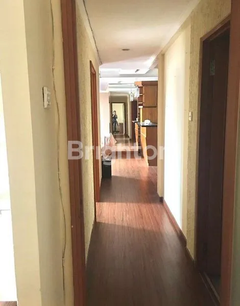 image APARTEMEN SUDIRMAN PARK FURNISH SIAP HUNI LOKASI STRATEGIS DI PUSAT KOTA (3)