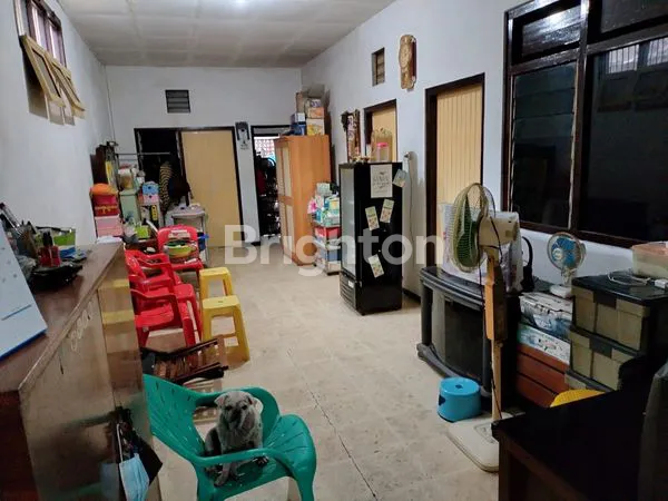 image RUMAH DI PETEMON BARAT SURABAYA (3)