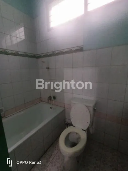 image RUMAH BESAR 2 LANTAI FULL FURNISHED DI PERUMAHAN BALIKPAPAN BARU (3)