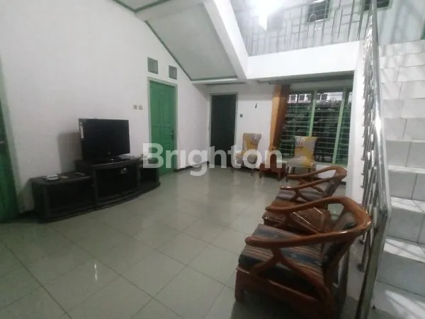 image RUMAH BESAR 2 LANTAI FULL FURNISHED DI PERUMAHAN BALIKPAPAN BARU (7)