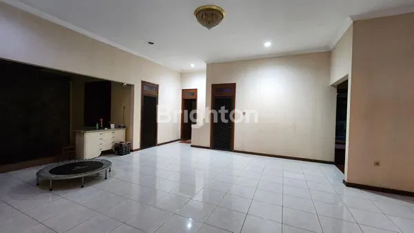 image RUMAH SIAP HUNI DI TAMAN PRAPEN INDAH SURABAYA DEKAT RAYA JEMURSARI (4)