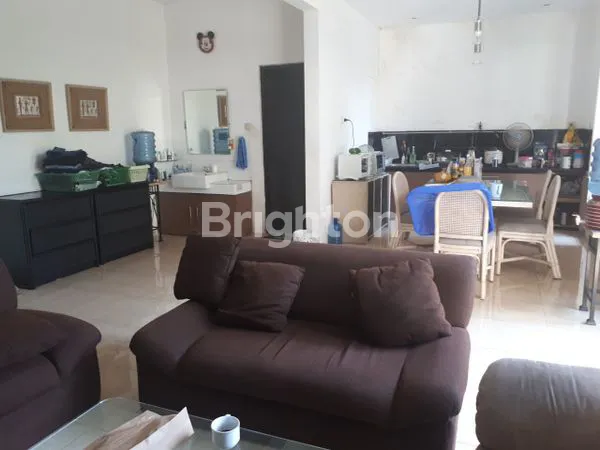 image RUMAH COCOK UNTUK USAHA/KANTOR DI RUNGKUT ASRI  (2)