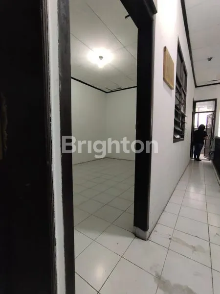 image RUMAH 1,5 LANTAI DI DAERAH PASAR BARU JAKARTA PUSAT (1)