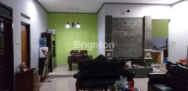 image RUMAH CANTIK DAN STRATEGIS DI CIMAHI SELATAN (2)