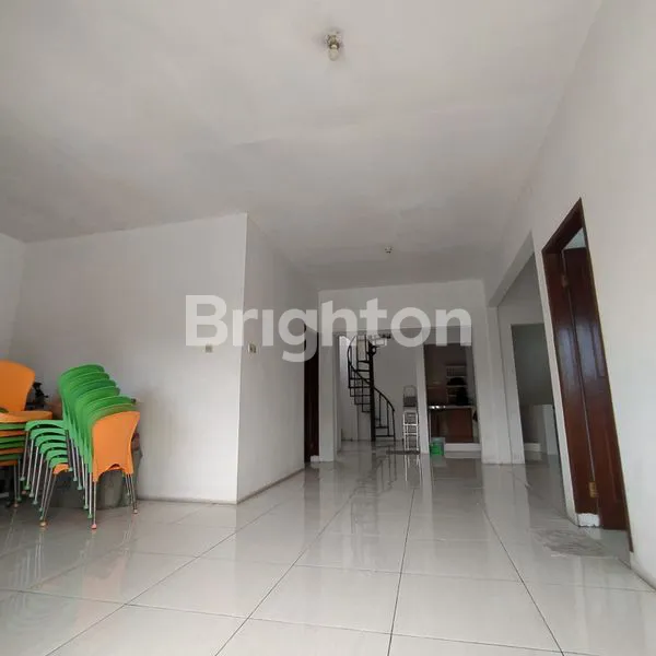 image RUMAH 2 LT FURNISHED KOMERSIAL AREA DI RUNGKUT MAPAN DEKAT RUNGKUT INDUSTRI SURABAYA (5)