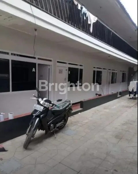 image WISMA KOST2AN DENGAN USAHA KOMERSIL DI CIKUTRA BANDUNG (2)