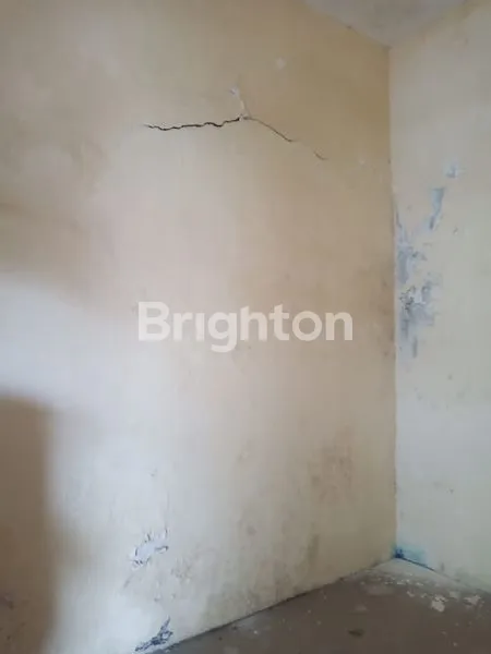 image RUMAH PERLU RENOVASI.1 LANTAI.ATAS SUDAH DI DEK.SIDOKARE INDAH.SIDOARJO. (4)