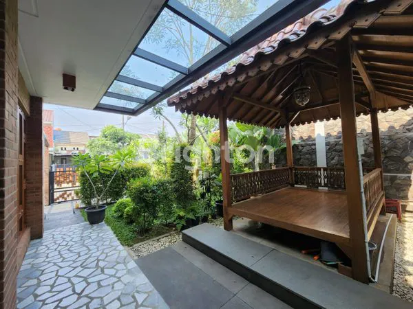 image RUMAH FULL FURNISH RAPI DAN  MEWAH DI SENTUL CITY (8)
