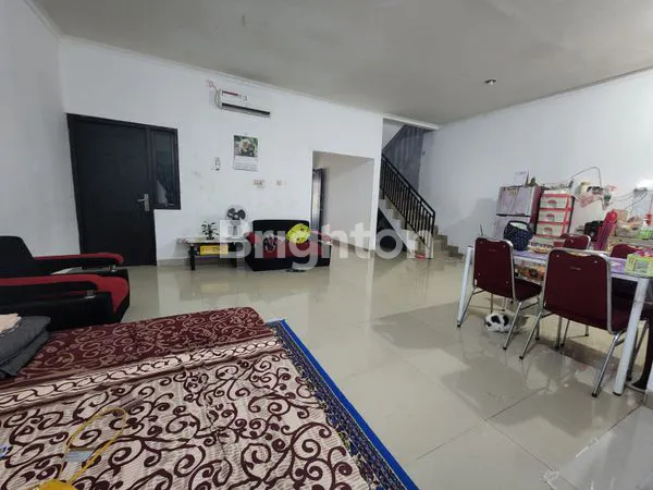 image RUMAH YANG STRATEGIS DAERAH SAWANGAN DEPOK (2)