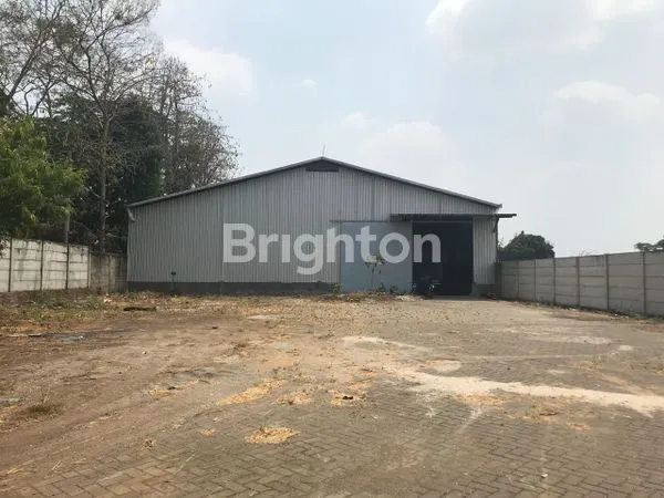 image GUDANG NOL JALAN RAYA SIAP PAKAI MOJOSARI MOJOKERTO (2)