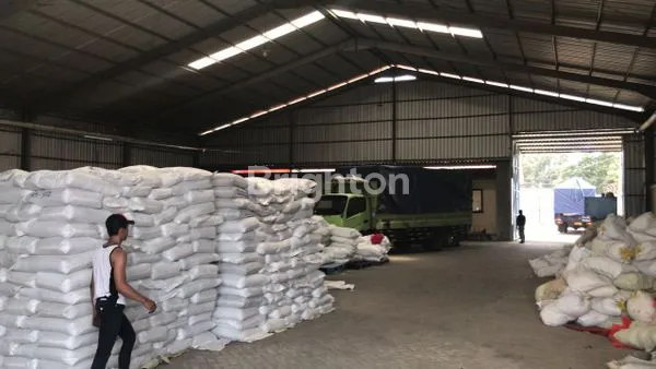 image GUDANG NOL JALAN RAYA SIAP PAKAI MOJOSARI MOJOKERTO (4)