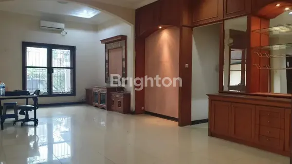 image DIJUAL RUMAH CENTRAL PARK MULYOSARI SIAP HUNI TRWT DEKAT KAMPUS ITS, GALAXY MALL (2)
