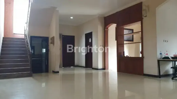 image DIJUAL RUMAH CENTRAL PARK MULYOSARI SIAP HUNI TRWT DEKAT KAMPUS ITS, GALAXY MALL (3)