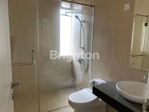 image LUXURY HOUSE AT SHEFFIELD, GREENWICH PARK, BSD (5)