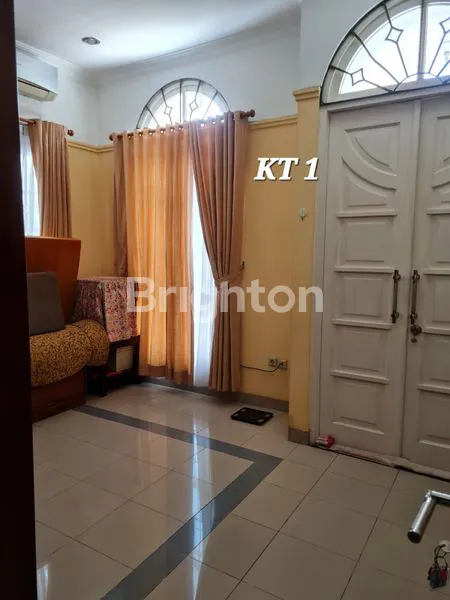 image RUMAH SIAP HUNI DI GADING RIVIERA KELAPA GADING (4)