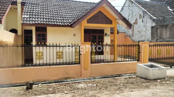 image RUMAH DI KOPERINDAG TAMBUN BEKASI SELATAN (1)
