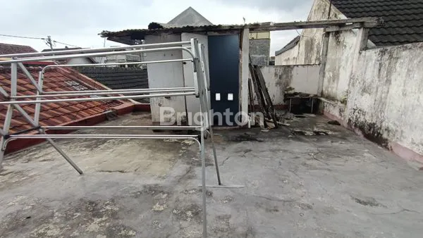 image RUMAH DI JL DANAU SENTANI TIMUR, SAWOJAJAR, MALANG (8)