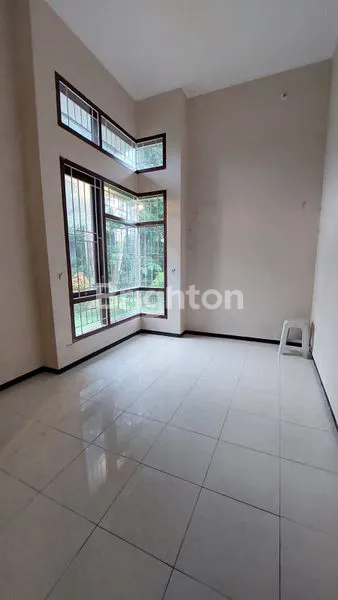 image DIJUAL RUMAH CANTIK POSISI HOEK DI PUNCAK DIENG  (7)