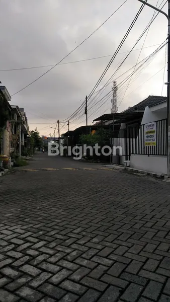 image RUMAH DISEWAKAN SIAP HUNI BARU RENOVASI GUNUNG ANYAR WIGUNA RUNGKUT SURABAYA (6)