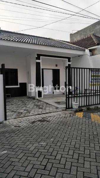 image RUMAH DISEWAKAN SIAP HUNI BARU RENOVASI GUNUNG ANYAR WIGUNA RUNGKUT SURABAYA (8)