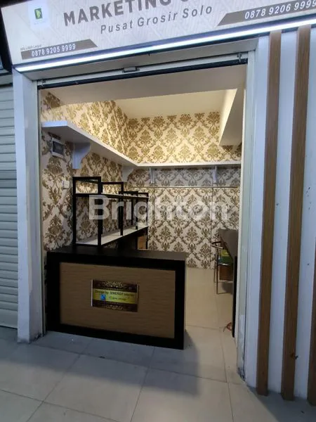 image RUANG USAHA DI PUSAT GROSIR SOLO SELANGKAH DARI SLAMET RIYADI (5)