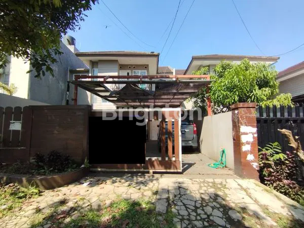 image RUMAH SEJUK 2 LT DI BANDUNG UTARA (8)