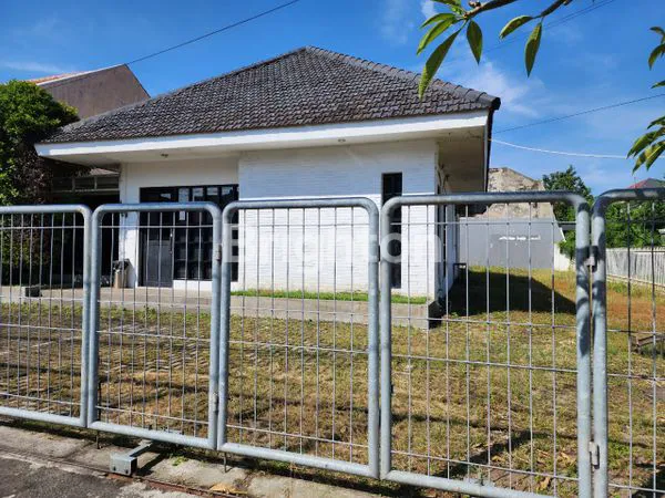 image RUMAH USAHA EX KULINER BESERTA PERALATAN DI JEMURSARI TIMUR SURABAYA (5)