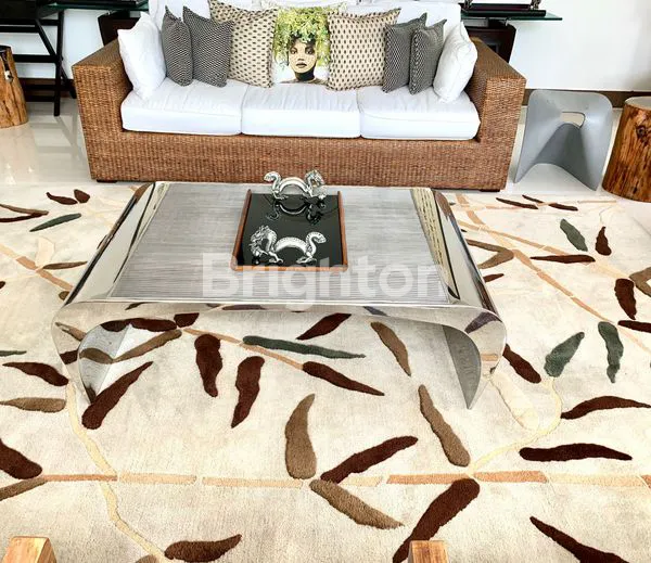 image LUXURY VILLA 6 BEDROOM LOCATED AT TUMBAK BAYUH PERERENAN CANGGU (5)