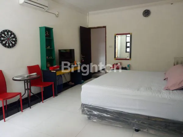 image RUMAH LUAS SIAP HUNI DI RUNGKUT ASRI (5)