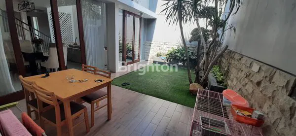 image RUMAH LUAS SIAP HUNI DI RUNGKUT ASRI (4)