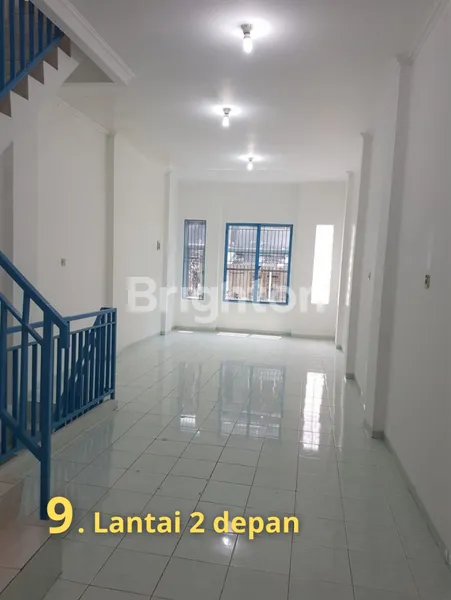 image RUKO 3 LANTAI DEKAT LOKASI STRATEGIS KOTA (4)