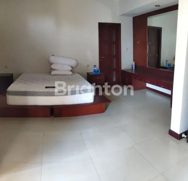 image RUMAH BAGUS 2LT DI AREA SEJUK BANDUNG UTARA (4)