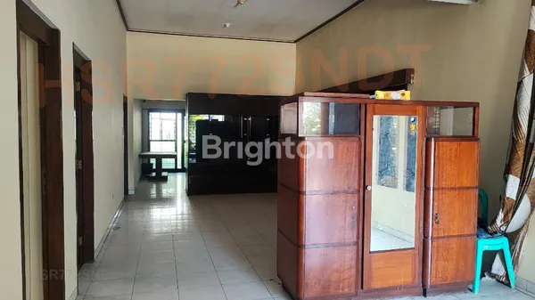 image RUMAH SERUNI PUSAT KOTA SURABAYA COCOK UNTUK KANTOR DAN CAFE (4)
