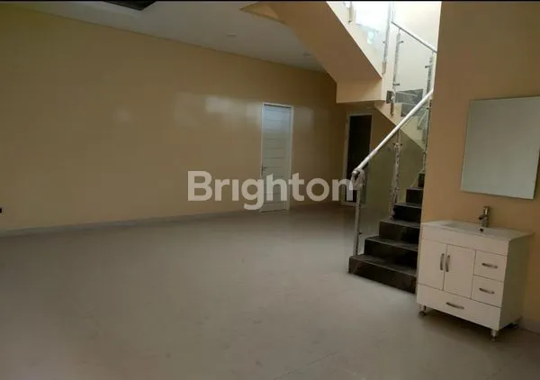 image RUMAH 2LANTAI SAN DIEGO (3)