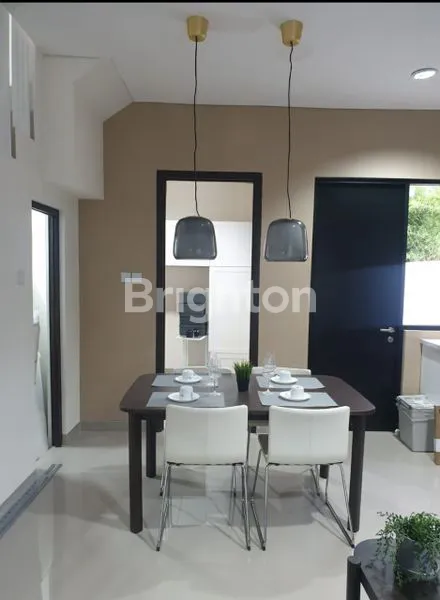 image RUMAH 3 LANTAI THE ESSENCE ATTIC JAKARTA GARDEN CITY CAKUNG JAKARTA TIMUR (2)