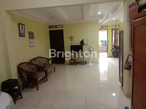 image RUMAH DI JALUR RAMAI DI KOMPLEK RIUNG BANDUNG PERMAI (5)