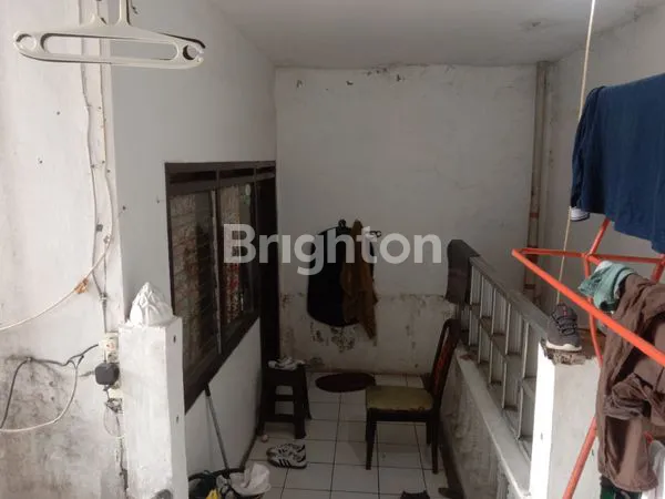 image RUMAH DI JALUR RAMAI DI KOMPLEK RIUNG BANDUNG PERMAI (6)