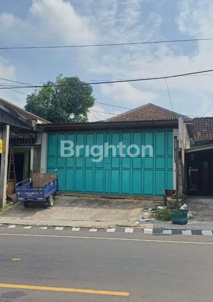 RUANG USAHA!! 200M SIAP PAKAI!!! ROW JALAN UTAMA 8 METER!!! MOJOSONGO