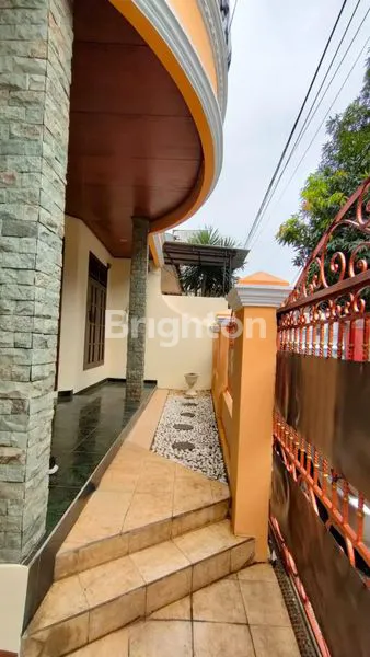 image RUMAH SIAP HUNI 2 LANTAI CIPAYUNG JAKARTA TIMUR (1)