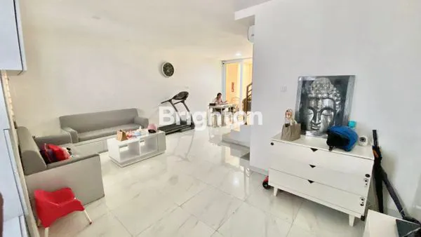 image RUMAH TAMAN MUTIARA PALEM FULL FURNISH 2,5 LANTAI SIAP HUNI, CENGKARENG (3)