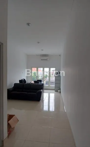 image GUDANG+ KANTOR POGOT, BUKAN JALAN KAMPUNG ROW 3 MOBIL,DEKAT SURAMADU (8)