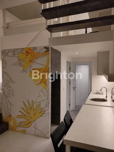 image RUMAH 2 LANTAI FULL FURNISH SIAP HUNI DI TABEBUYA BSD TANGERANG (3)