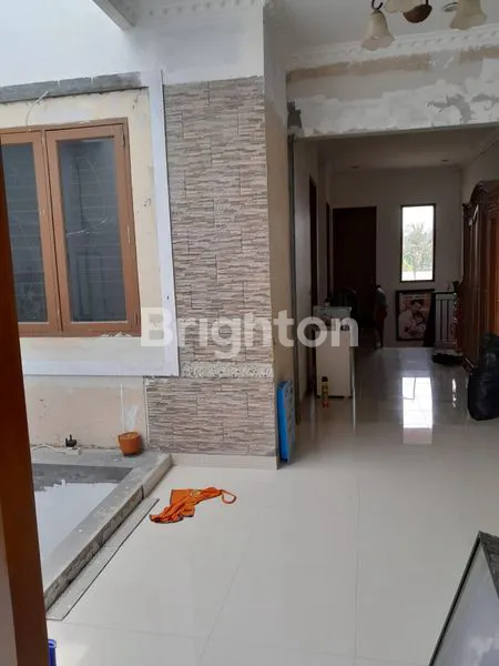 image RUMAH 2 LANTAI FURNISH SIAP HUNI DI VILLA RIZKY ILHAMI KELAPA DUA TANGERANG (3)