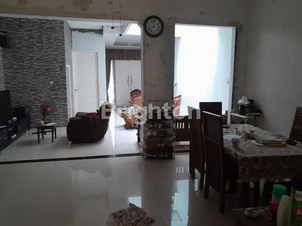 image RUMAH 2 LANTAI FURNISH SIAP HUNI DI VILLA RIZKY ILHAMI KELAPA DUA TANGERANG (2)