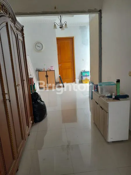 image RUMAH 2 LANTAI FURNISH SIAP HUNI DI VILLA RIZKY ILHAMI KELAPA DUA TANGERANG (4)