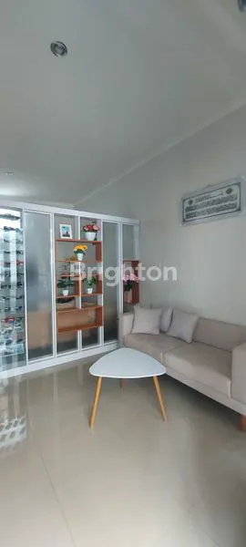 image RUMAH CANTIK SEMI FURNISH 2 LANTAI SOEKARNO HATTA MALANG (3)
