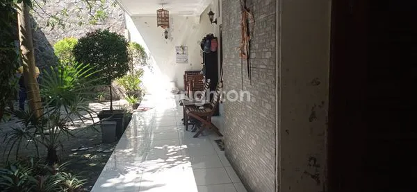 image RUMAH DAN SHOW ROOM MOBIL NGRONGGO KEDIRI (2)