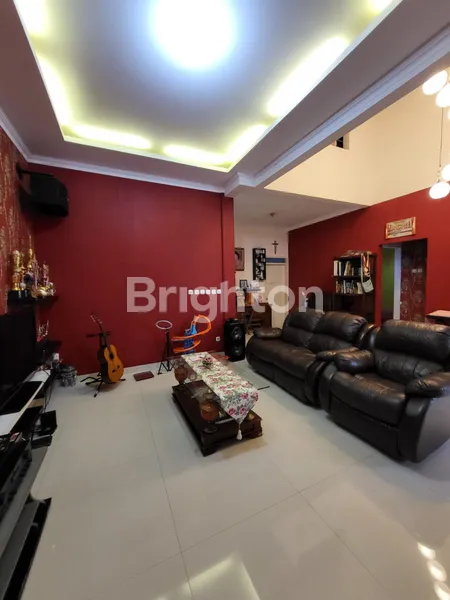 image RUMAH CANTIK 2 LANTAI DI HOOK ASRI & NYAMAN DI LOKASI STRATEGIS (5)