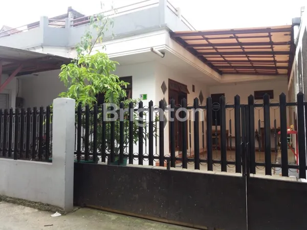 RUMAH BERIKUT TOKO DIJUAL CEPAT LOKASI STRATEGIS DIKOTA BOGOR